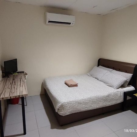 Fifty Seven Inn Batu Pahat Ngoại thất bức ảnh